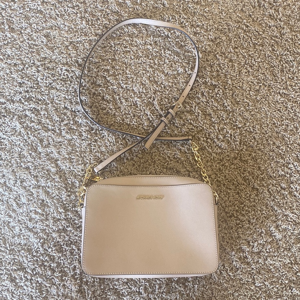 Excellent condition tan Michael kors purse